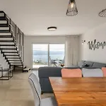 Pet Friendly In *