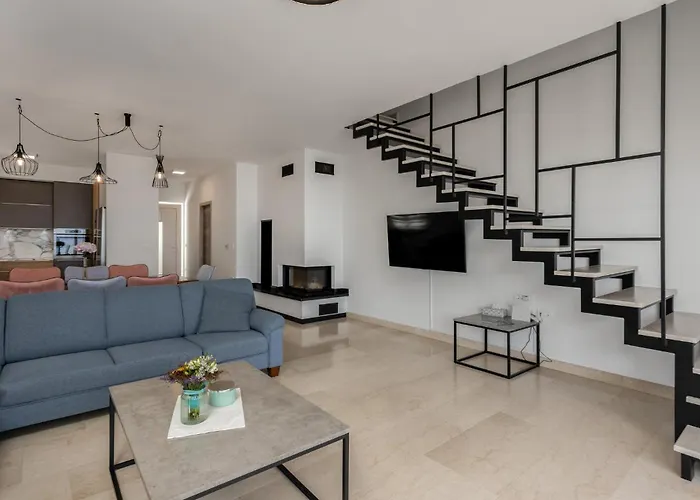 Amazing In With Kitchen