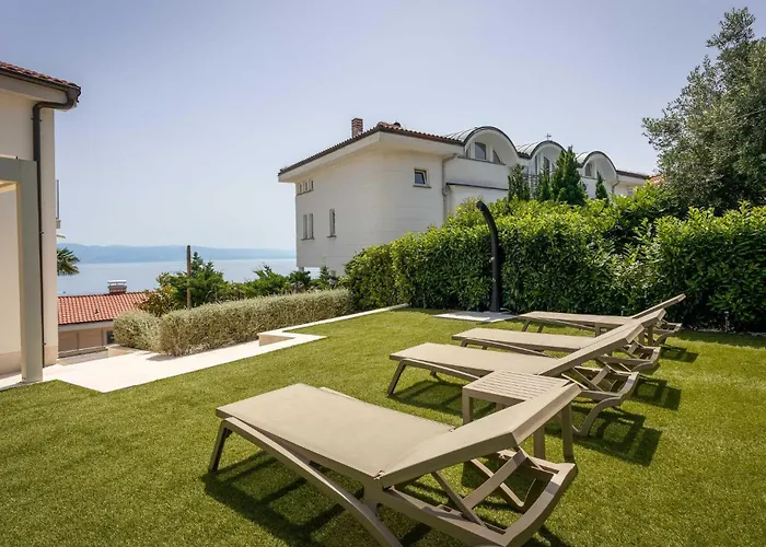 Apartment Amazing In With Kitchen Ičići