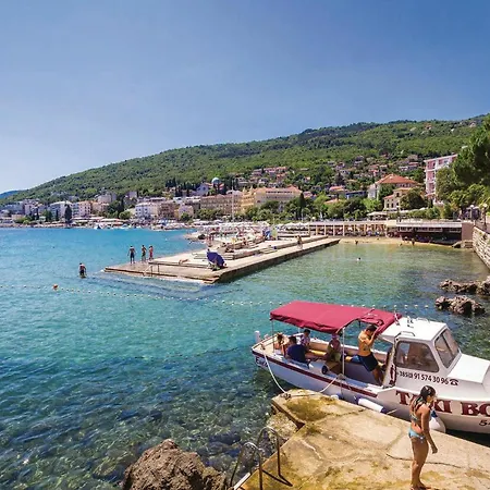 Apartment Pet Friendly In Ičići