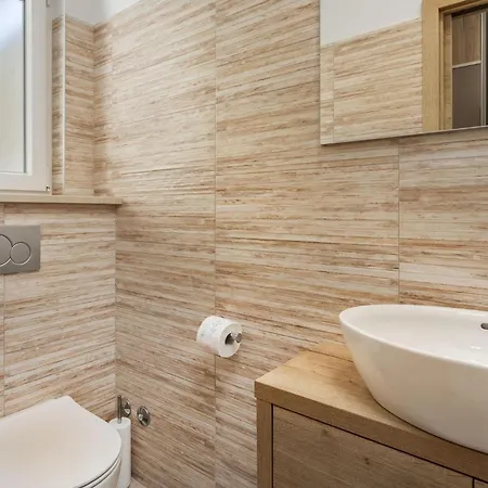 Amazing In With Kitchen Apartment
