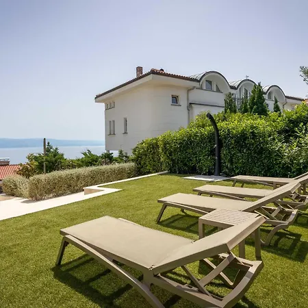 Apartment Pet Friendly In Ičići